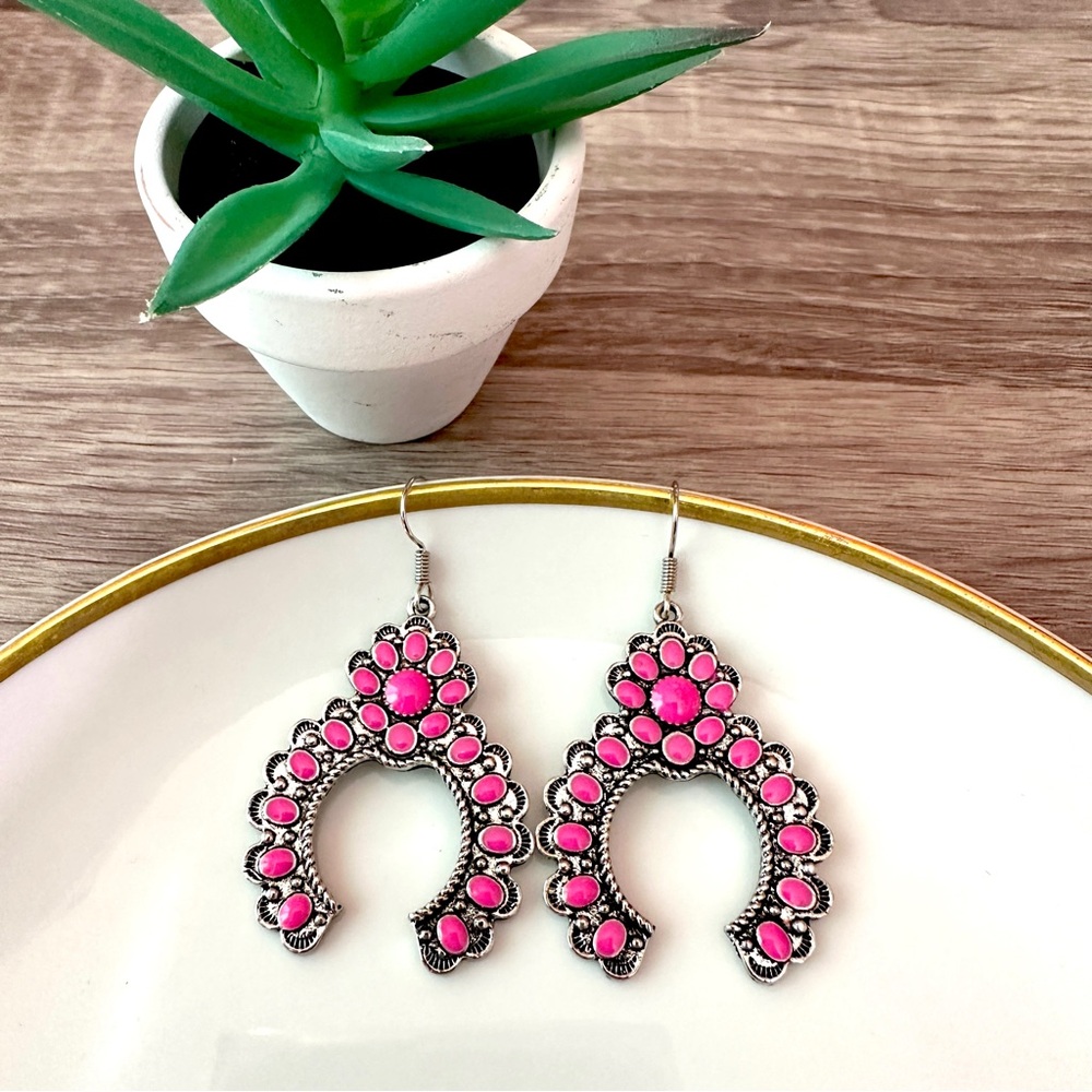 3/$22🩶 Squash Blossom Earrings Pink & Silver Southwestern Cowgirl Western Boho